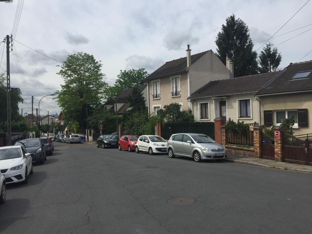 Studio Equipe Pres De Paris Argenteuil Exterior photo
